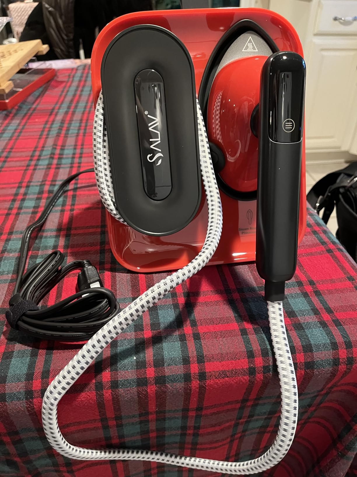 SALAV Auto-Off Duopress Smart Steam & Iron Station, 7 Steam Settings 1150W customer photo 2