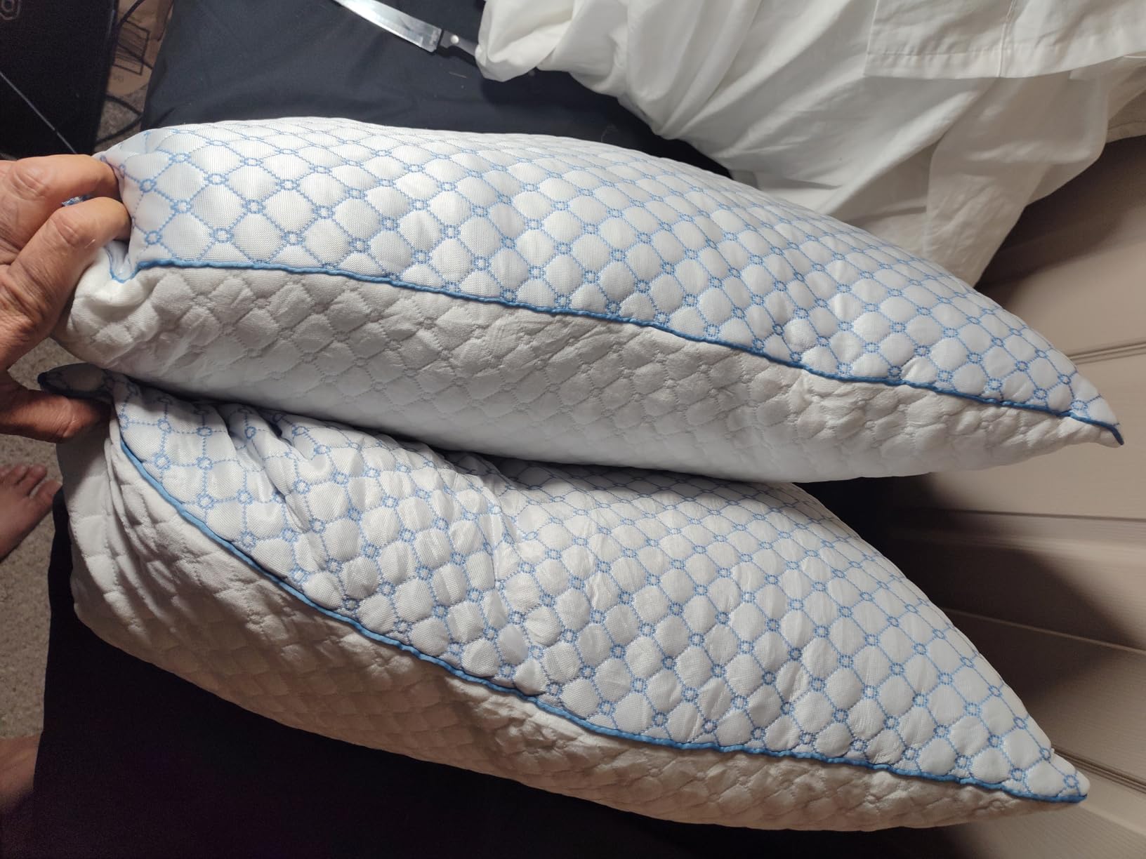 Adjustable Bed Pillows Queen Size Set of 2 for Sleeping, Soft and Supportive Bed Pillows with Memory Foam Filling for Side, Back and Stomach Sleepers, Neck Supportive-Queen Size, 2 Pack customer photo 2
