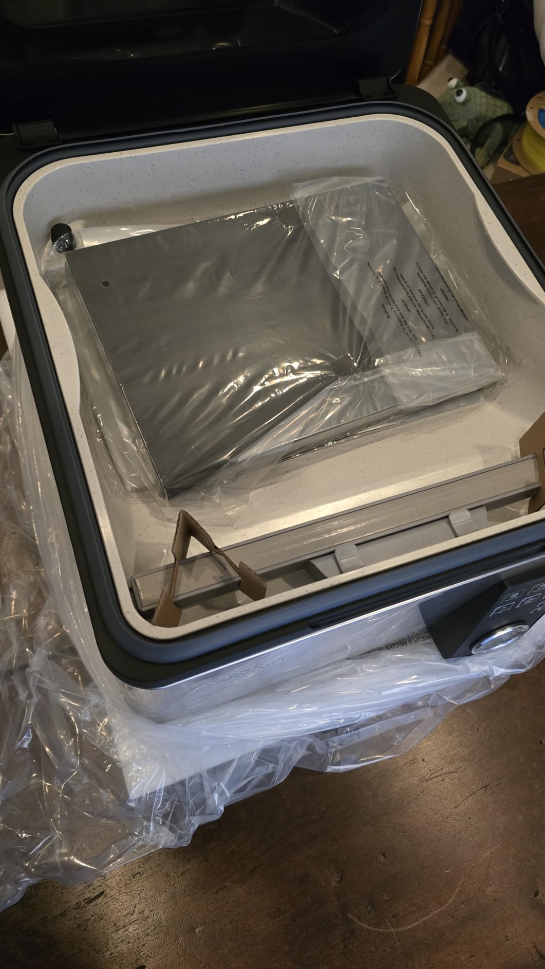 Vesta Precision 12” Chamber Vacuum Sealer, 5.6Qt chamber, Auto Vacuum Time customer photo 1