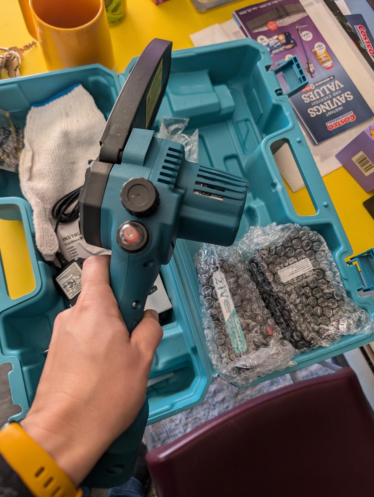 SEESII Electric Chainsaw Sharpener Kit, 35000RPM, 6 Upgraded Diamond Bits | Includes 5/32'', 3/16'', 7/32'' Grinding Bits, Fast Chain Sharpening, Stable Collet Locking System, Suitable for Chainsaw Chain customer photo 1