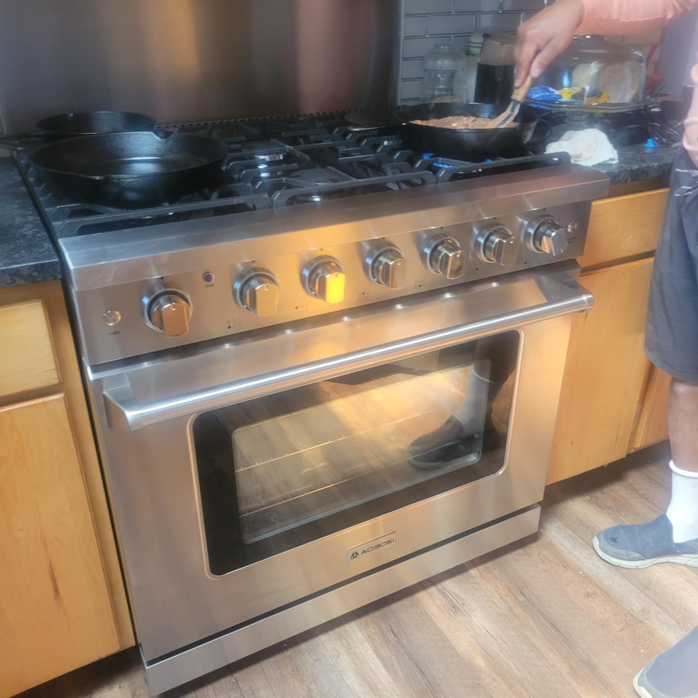 AAOBOSI 48 Inch Professional Freestanding Double Gas Range Ovens, 93,000BTU | 7.8 Cu.ft Large Capacity Double Convection Ovens, 7 Sealed Burners Plus Iron Grill Center Griddle Burner,NG/LP,CSA Certified customer photo 1