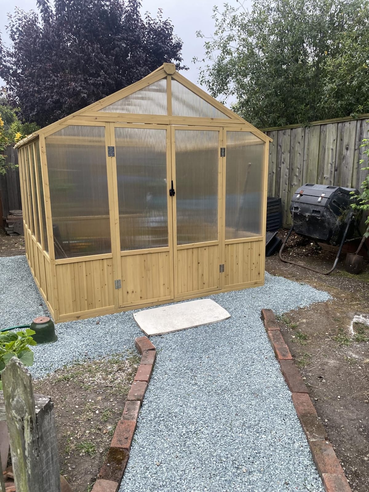 Jocisland 10 x 18-Ft Wooden Greenhouse | Walk-In Cedar Frame, Lockable Door, 2 Adjustable Roof Vents, Polycarbonate Panels, for Outdoor Garden and Backyard customer photo 2