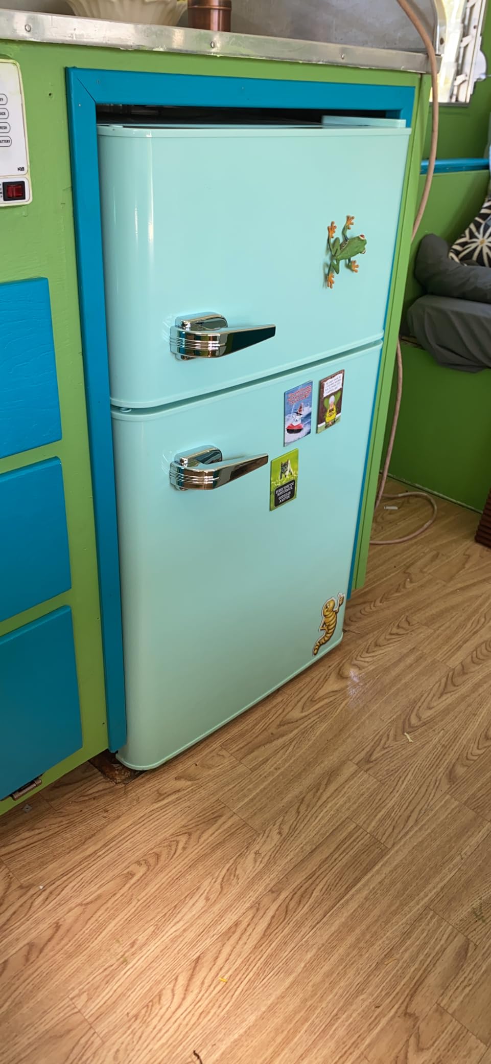 Antarctic Star 17.5 Cu Ft French Door Refrigerator, Bottom Freezer with Built-In Automatic Ice Maker, Fast Cooling & Multi-Air Flow, Inverter Compressor, Stainless Steel VCM, LED Touch Display, Grey customer photo 1
