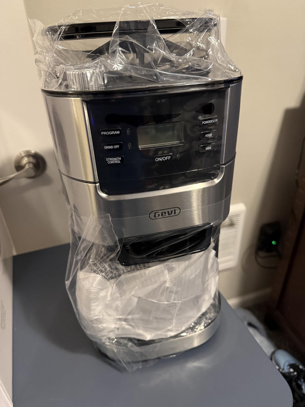 Gevi All In One 10-Cup Grind & Brew Coffee Maker with Built-In Burr Grinder | 24-Hour Programmable Timer, 1.5L Water Tank, Warm Plate, Reusable Filter & Glass Carafe for Daily Fresh Coffee Brewing customer photo 2