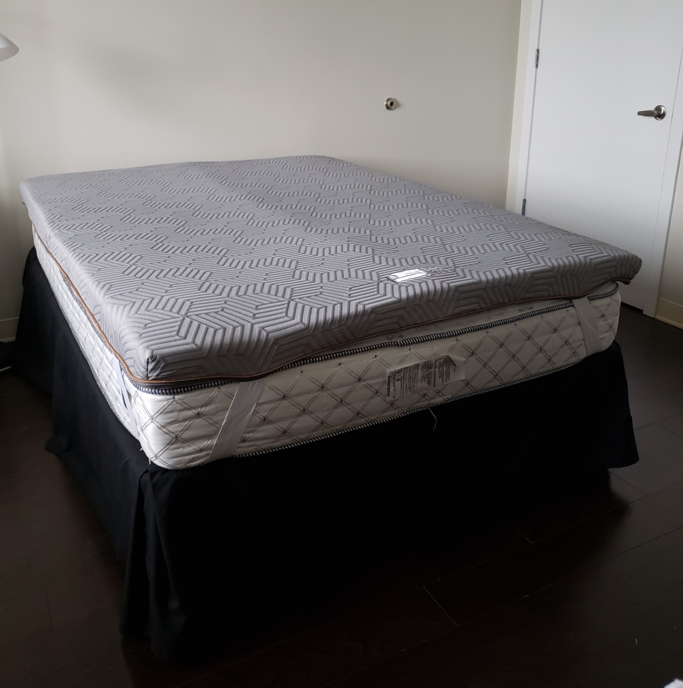 BedStory Extra Firm Mattress Topper King Size - 3 Inch Memory Foam Mattress Toppers Pressure Relief - Removable Washable Cover, CertiPUR-US Certified customer photo 1