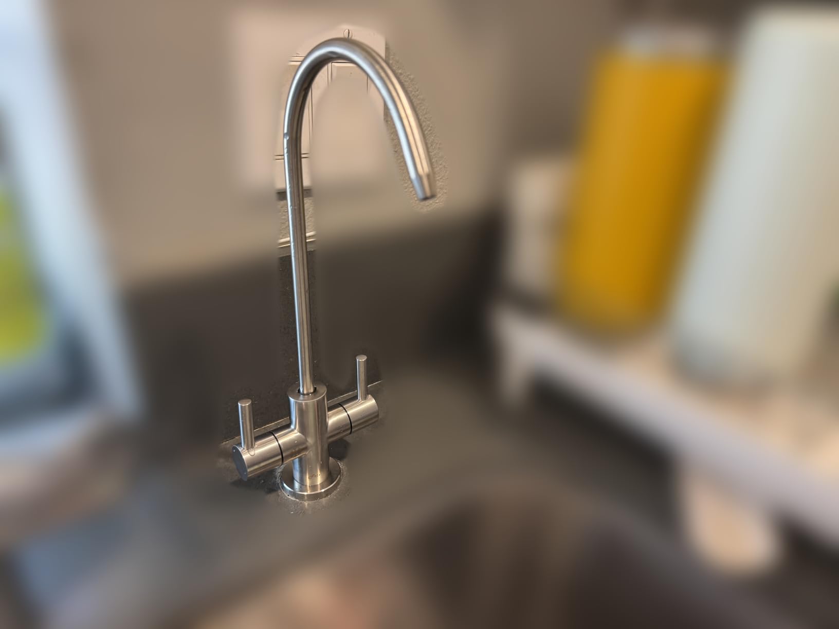 Frizzlife Under Sink Water Chiller Cooling System with Filter, CW5000+MS99 | Cold & Room-temp Outlets Faucet, NSF 53/42/372 Certified MS99 Superior Filtration, Adjustable Cooling, Space Saving Design customer photo 2