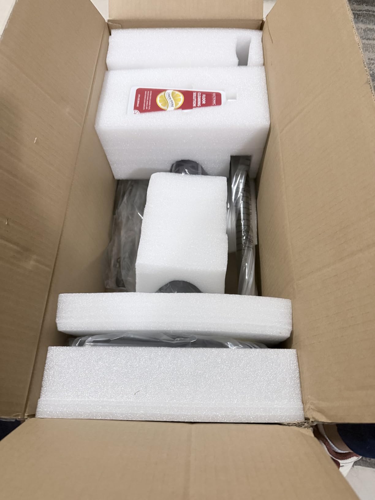 Ultenic Wet Dry Vacuum Cleaner, Vacuum Mop for Wet & Dry Messes, 180° Lay-Flat & Auto Self-Cleaning, 60Mins Runtime & Edge-Cleaning, Anti-Tangle Roller for Hard Floor and Pet Hair, AC1 TriFlex customer photo 1