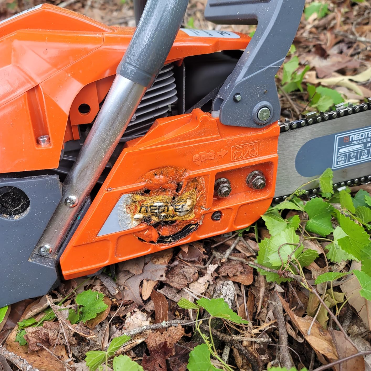 58cc Gas Chainsaw 2.8HP Gas Powered Chain Saw 18 20 Inch Guide Bar 2-Cycle Petrol Motosierra De Gasolina, Heavy Duty Handheld Chainsaw for Tree Cutting Firewood Logging customer photo 1