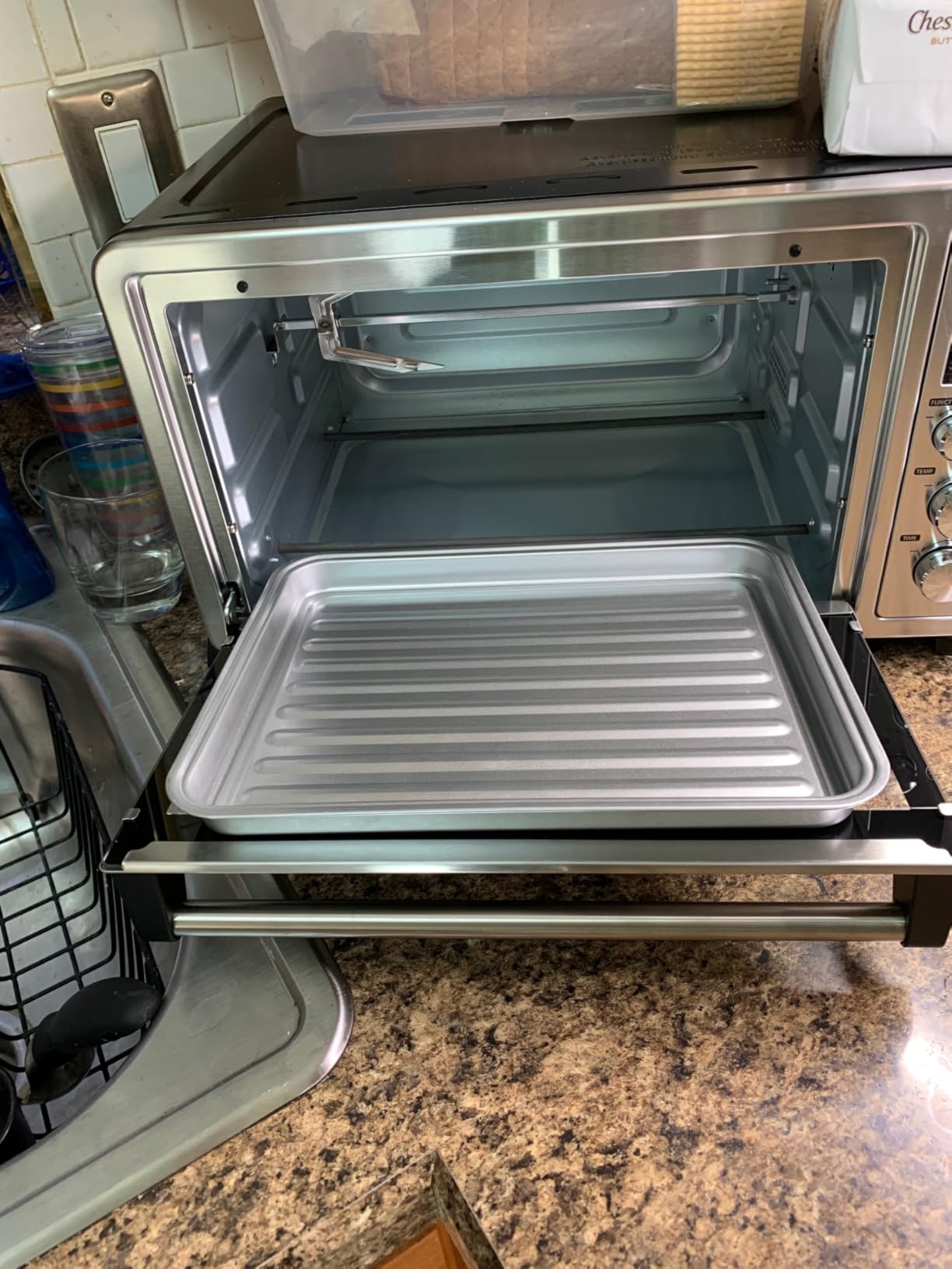 TOSHIBA 10-in-1 Convection Toaster Oven, 6-Slice Countertop Oven, 1500W | Bake, Broil, Rotisserie & Pizza Functions, LCD Knob Controls, 6 Accessories, with Toast, 1500W, Black Stainless Steel customer photo 1