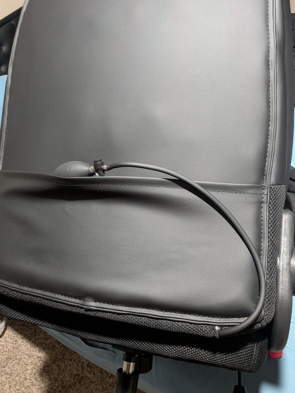 CIOMAN 500lbs Big and Tall Office Chair with Inflatable Lumbar Support, Rubber Wheels Executive Chair with Rocking Function, High Back Wide Cushion Ergonomic Desk Chair for All-Day Sitting, Black customer photo 1