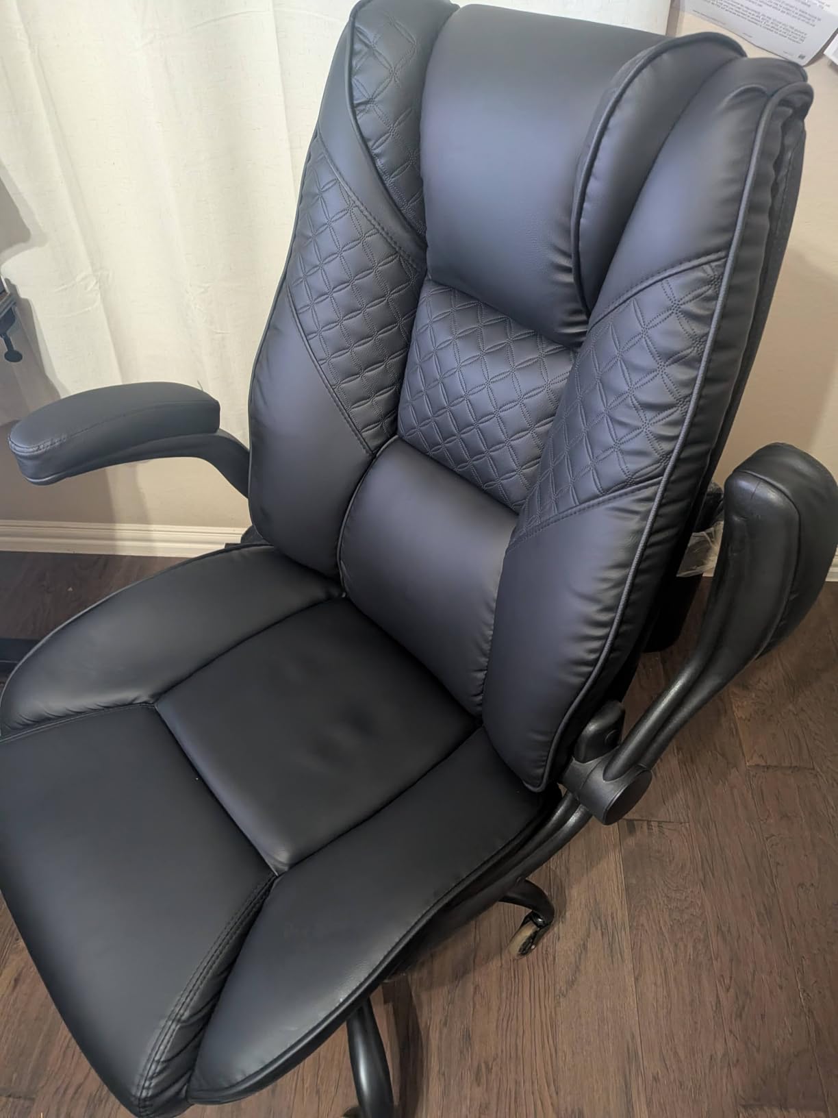 CIOMAN 500lbs Big and Tall Office Chair with Inflatable Lumbar Support, Rubber Wheels Executive Chair with Rocking Function, High Back Wide Cushion Ergonomic Desk Chair for All-Day Sitting, Black customer photo 2