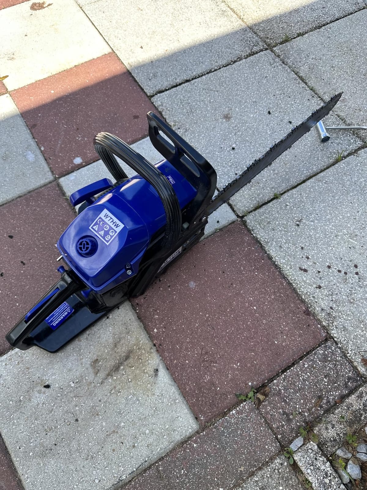 58 cc Gas Chainsaw, 20 in & 18 in Quick-Switch Bars, 2 Chains | 3.5HP 2-Cycle Engine, Automatic Chain Oiler, Cut Down Trees and Firewood, Storm Cleanup customer photo 2