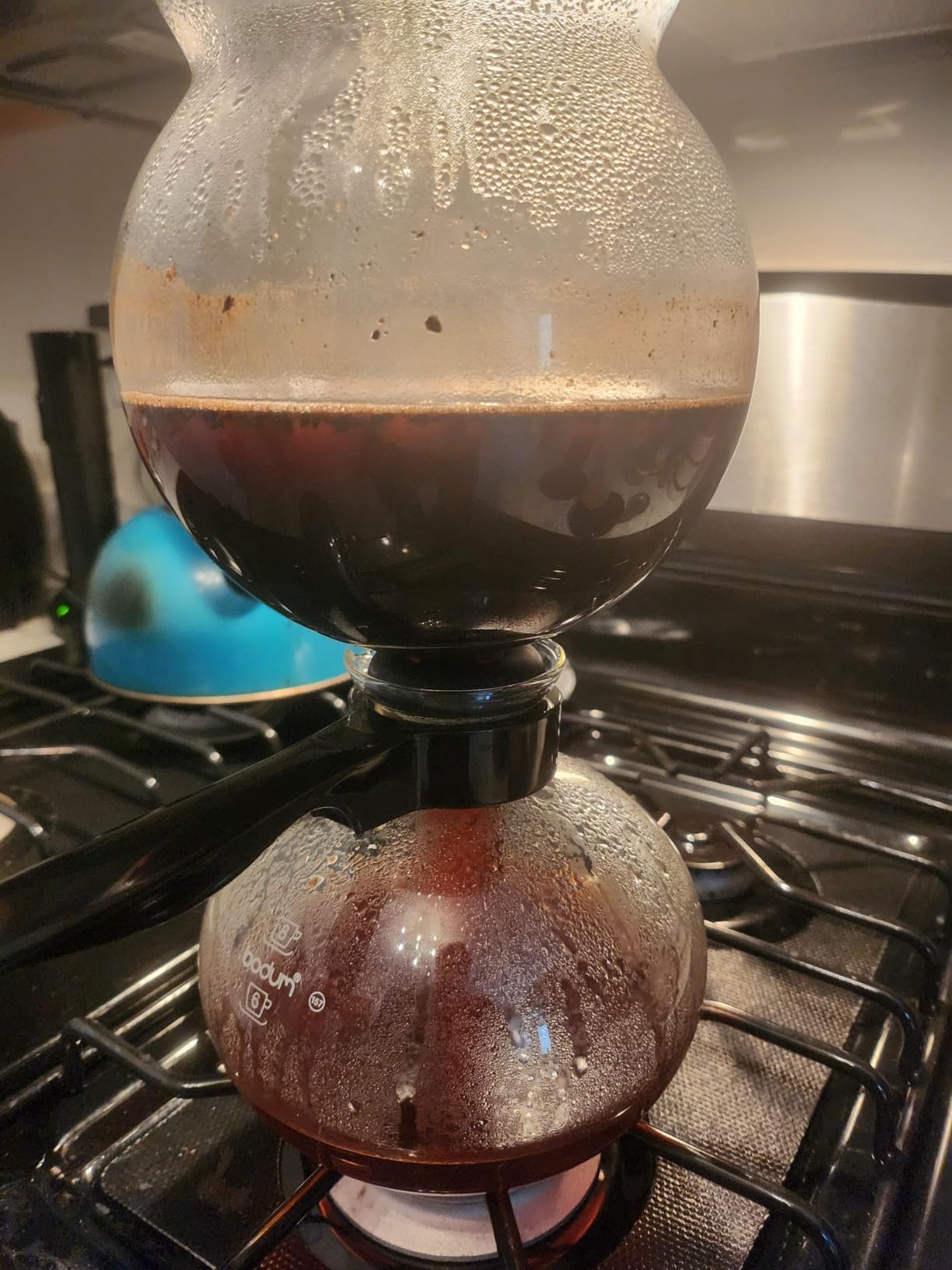 Bodum 34 oz Pebo Vacuum Coffee Maker, High Heat Borosilicate Glass, Black customer photo 1