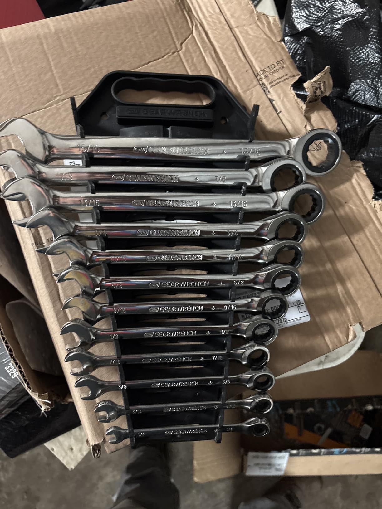 GEARWRENCH 13 Piece 12 Point Ratcheting Combination Wrench Set SAE | 9312 customer photo 1