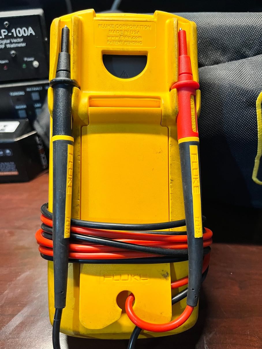 Fluke 87V Industrial Digital Multimeter, for Advanced Troubleshooting, Measures 1000 V AC/DC, Peak Min/Max, Low Pass Filter, Includes TL75 Test Leads, AC175 Alligator Clips, 80BK Temp Probe | Advanced Troubleshooting, Measures 1000 V AC/DC, Peak Min/Max & Low Pass Filter customer photo 2