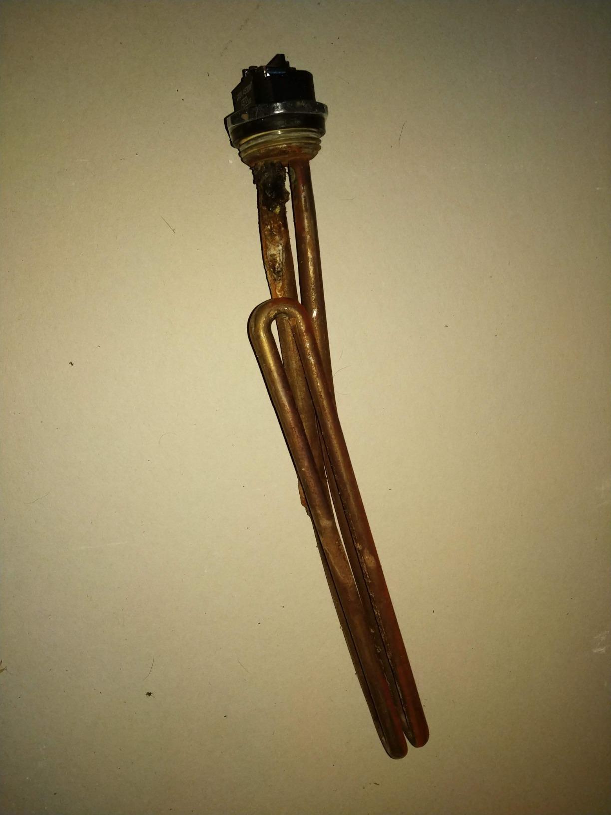Camco 02923 4500W 240V Screw-In Lime Life Foldback Water Heater Element - Ultra Low Watt Density customer photo 2