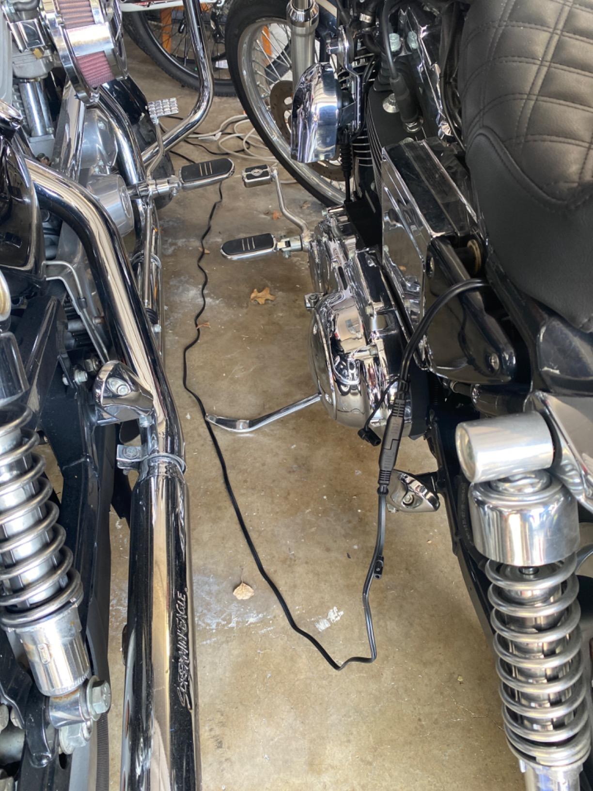 Battery Tender Junior 12V, 750mA Charger and Maintainer: Automatic 12V Powersports for Motorcycle, ATVs, and More - Smarter Than a Trickle Charger - 021-0123 customer photo 2