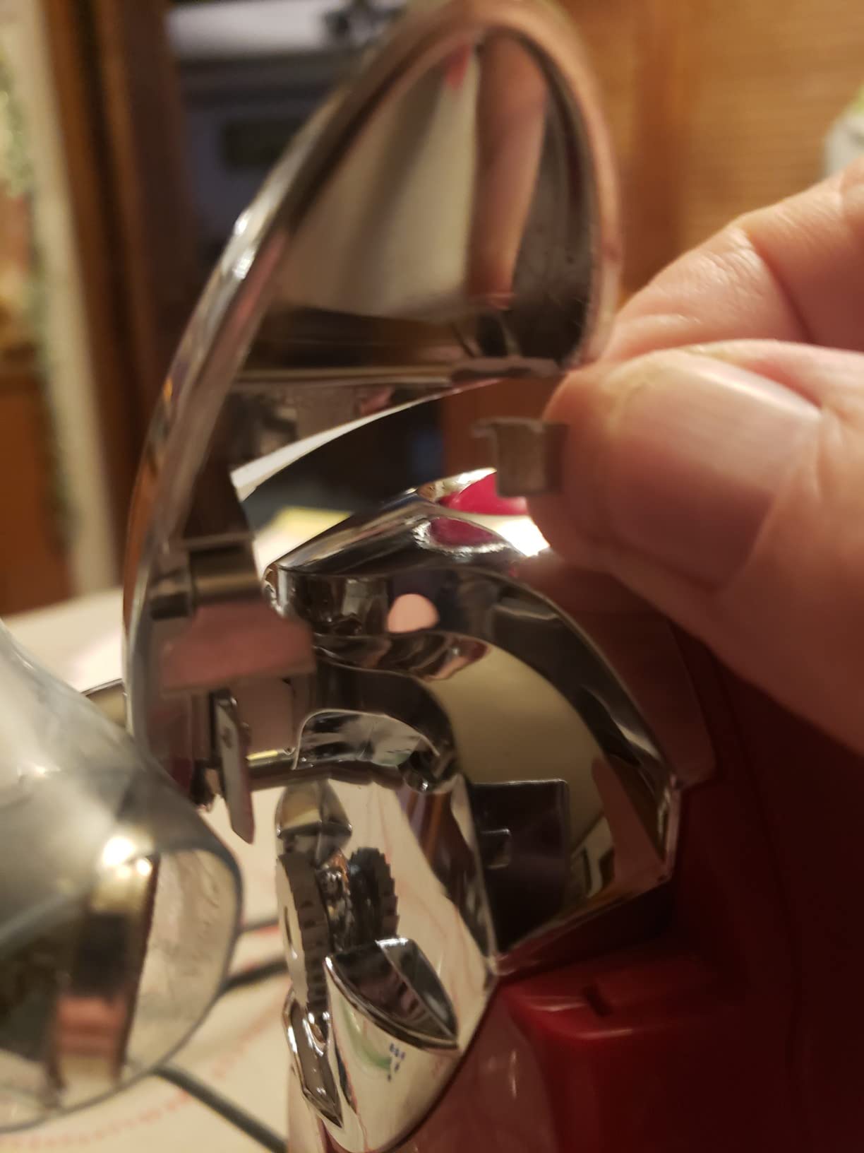 Hamilton Beach Classic Chrome Electric Can Opener with Automatic Shutoff | Patented SureCut Technology Easily Aligns Can | Knife Sharpener | Cord Storage | Extra Tall | Red | 76388J customer photo 2