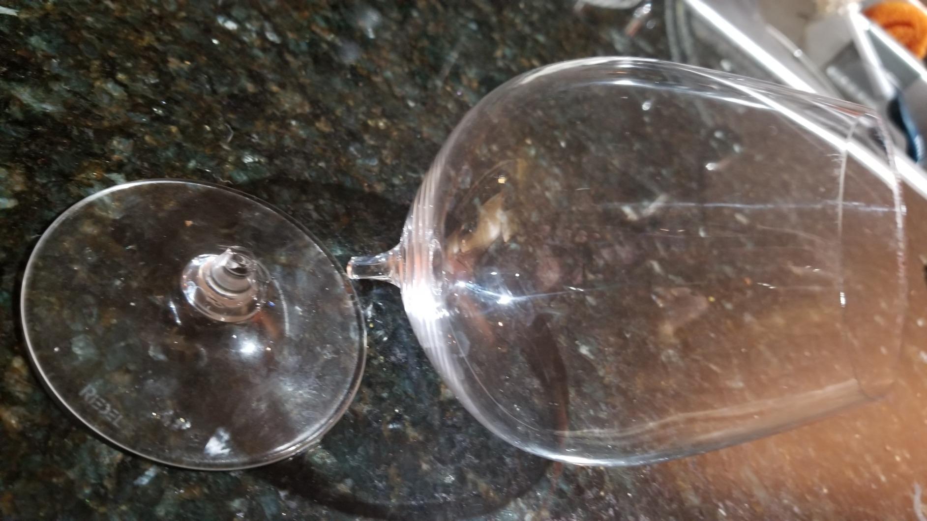 Riedel Vinum Pinot Noir Wine Glasses, Set of 2, Dishwasher Safe, 6416/07 customer photo 1