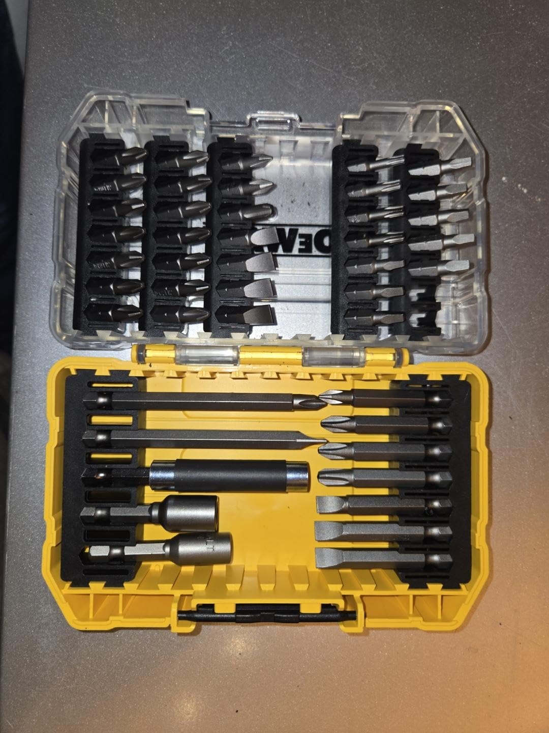 DEWALT Screwdriver Bit Set with Tough Case, 45-Piece (DW2166), Grey/Silver Screwdriving Set with Tough Case customer photo 1