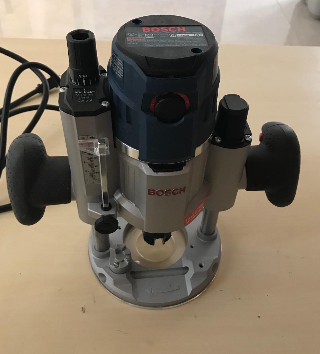 Bosch MRP23EVS 2.3 HP Electronic Plunge-Base Router customer photo 1