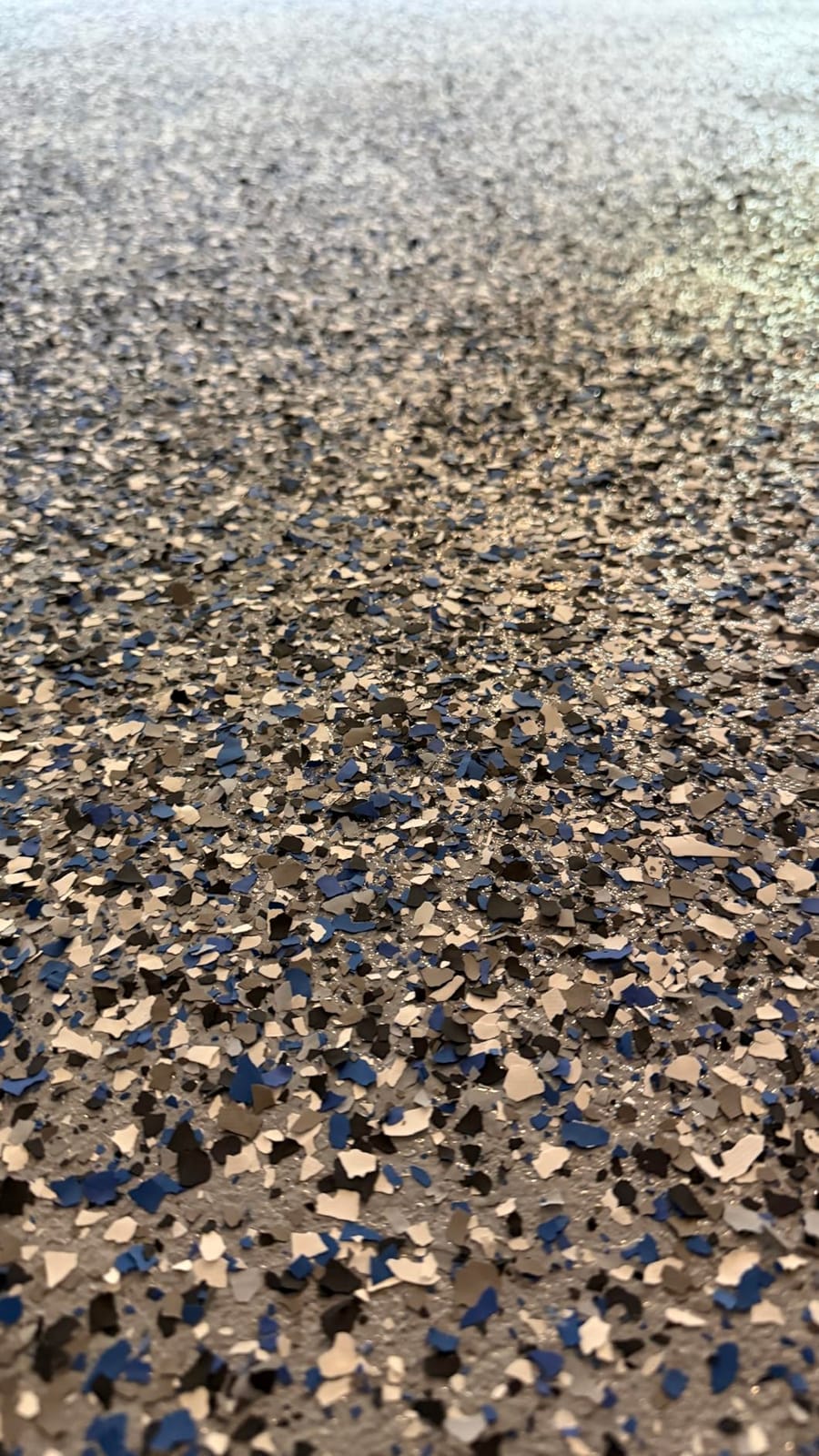 Rust-Oleum EpoxyShield Gloss Tan Garage Floor Coating Kit, 1 Car customer photo 1