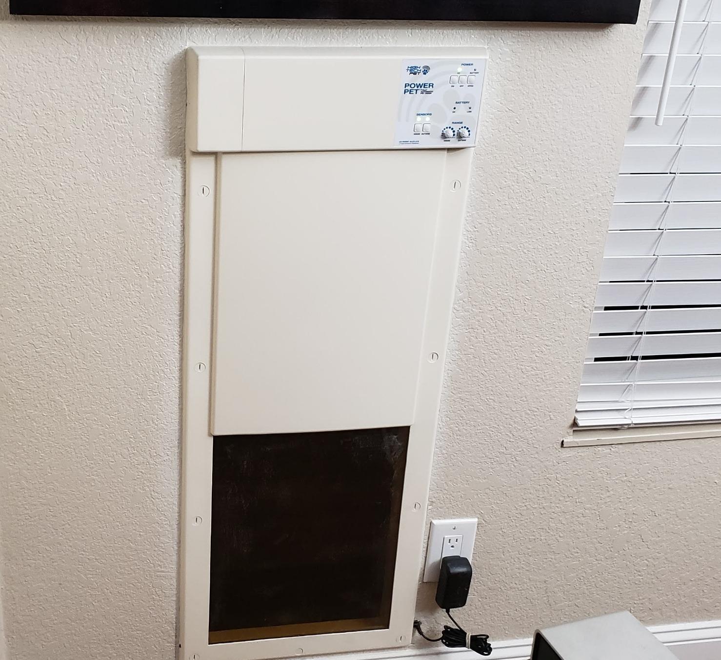 Genuine Power Pet Fully Automatic Pet Door from High Tech Pet - Pet Collar Operated, 4 Way Access, Directional Sensing, Dead Bolt Lock, Air Tight customer photo 2