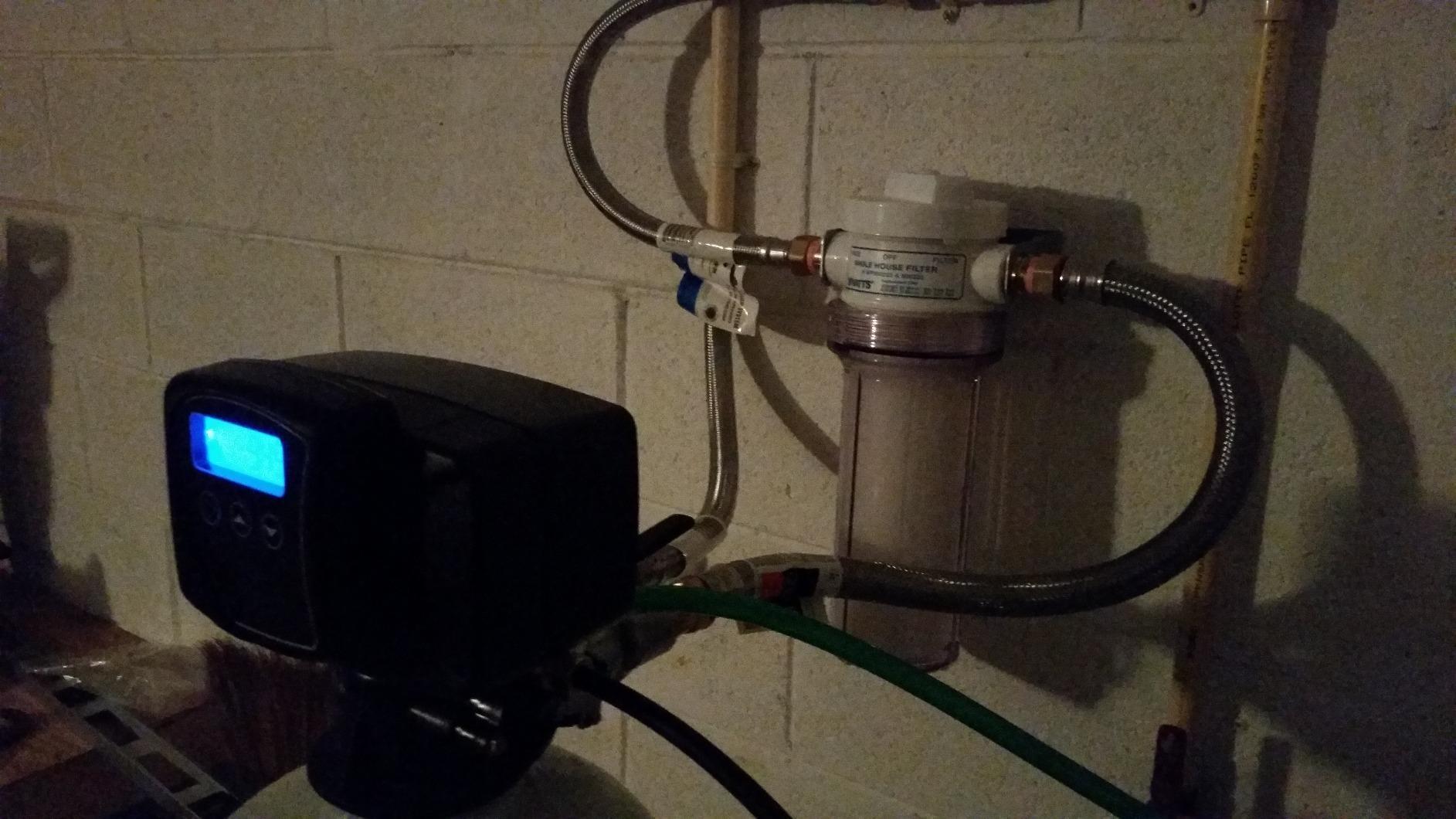 AFWFilters 5600sxt Metered On-demand 48,000 Grain Water Softener with brine tank, bypass and 1
