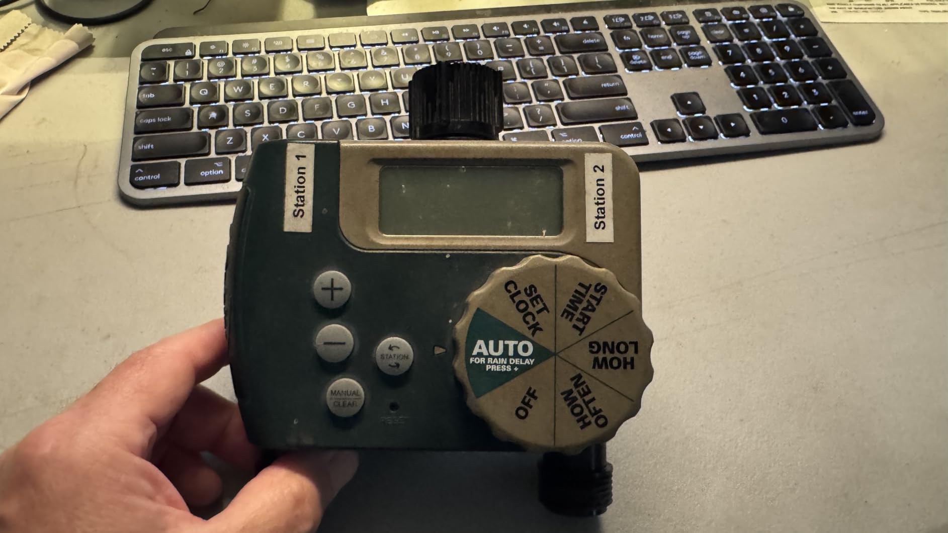 Orbit Programmable Digital Hose Watering Timer - 1 Outlet - Battery Powered - with LCD Screen - Built-in Rain Delay - Water-Resistant - 62061 customer photo 2
