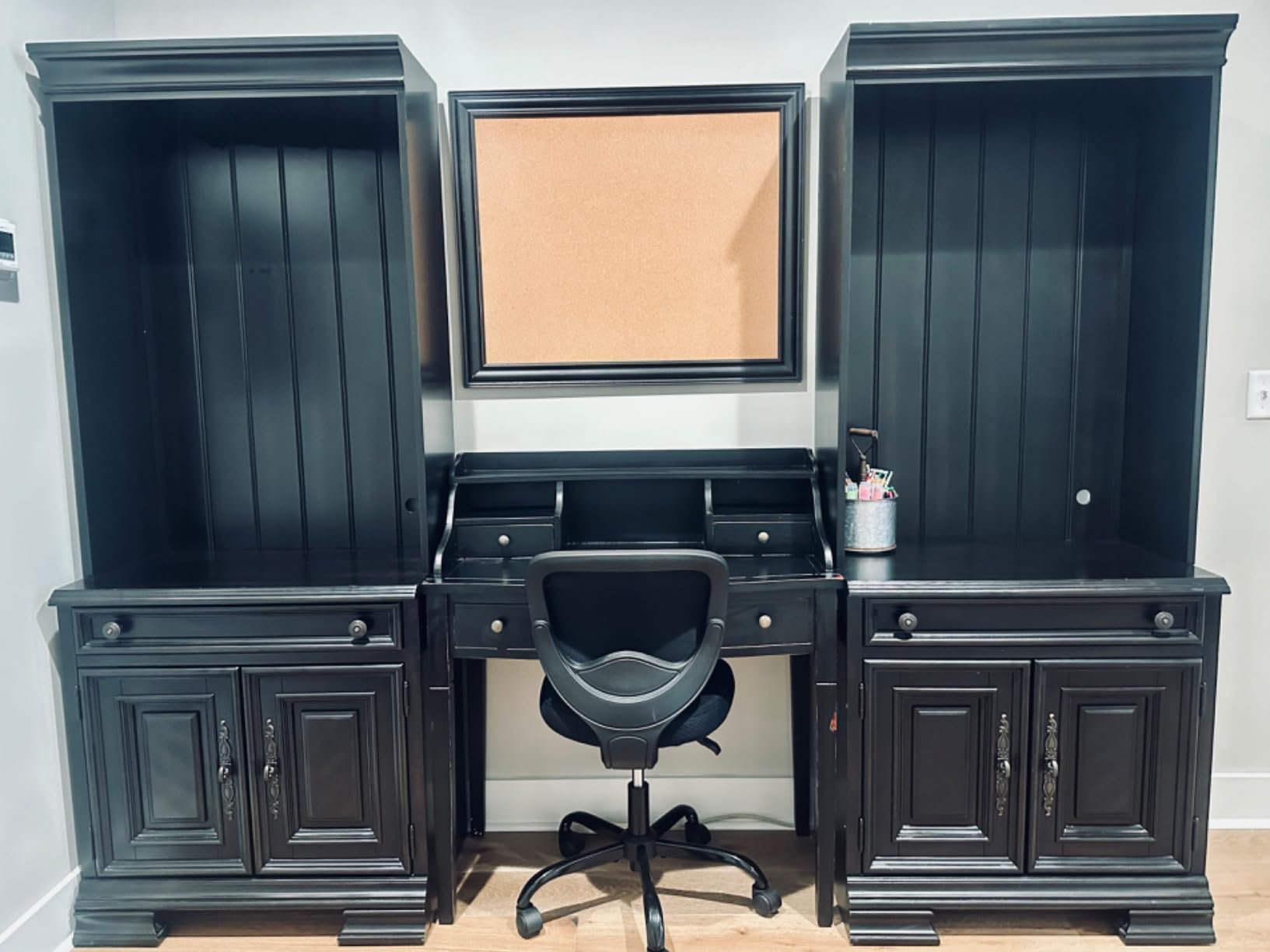 SAFAVIEH Landon 5-Drawer Writing Desk 40.5