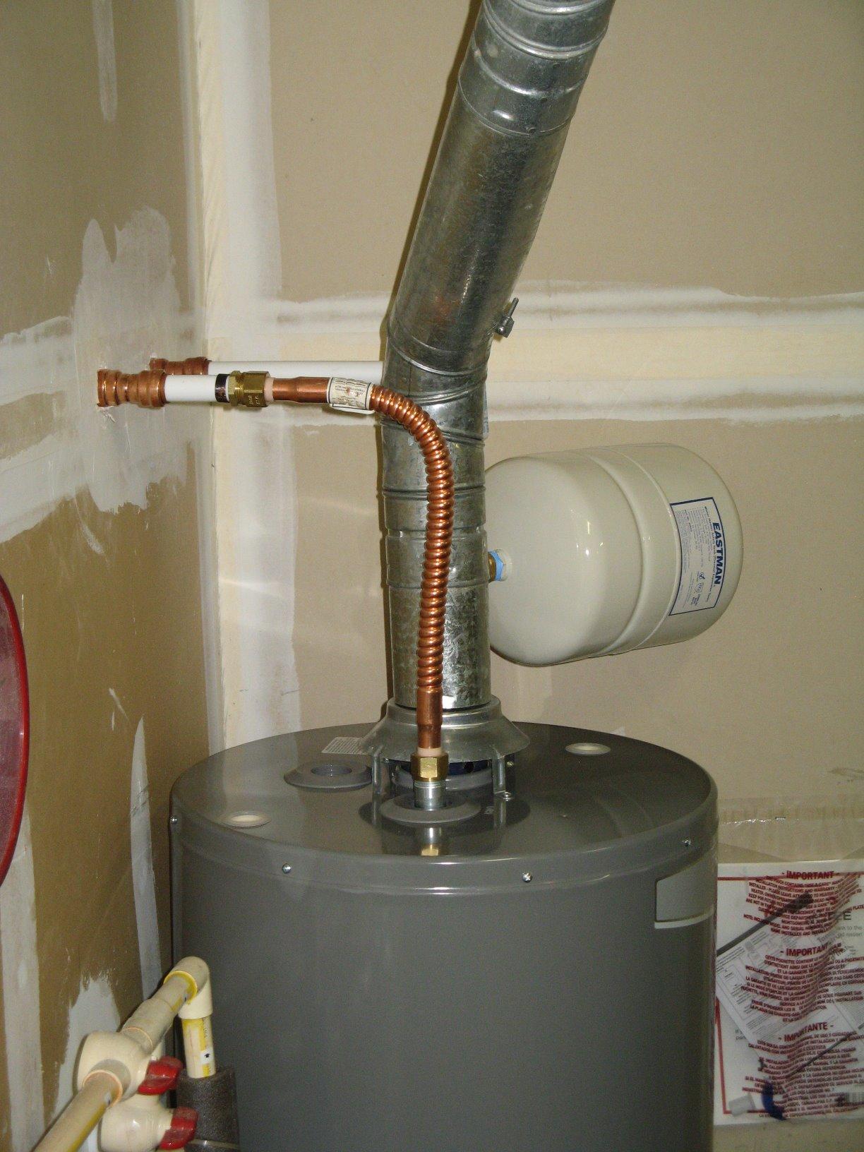 Eastman Thermal Expansion Tank, 4.5 gal, 3/4 in MIP Connection, 60023 customer photo 2