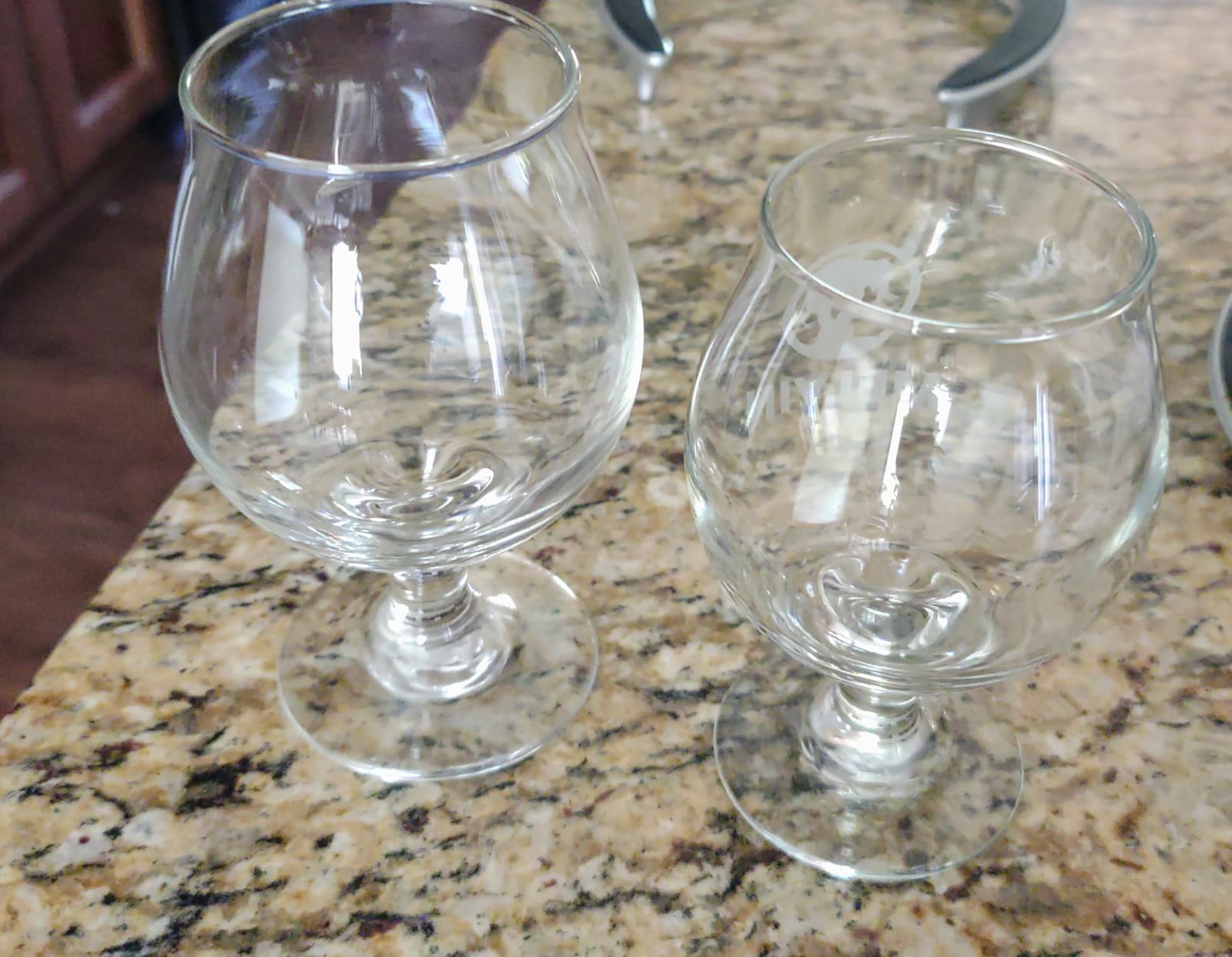Libbey Craft Brews Classic Belgian Beer Glasses, Stemmed, Dishwasher Beer Glass Set of 4, 16 Oz, Tall Tulip Glasses for Belgian Ale, Lager and More customer photo 2