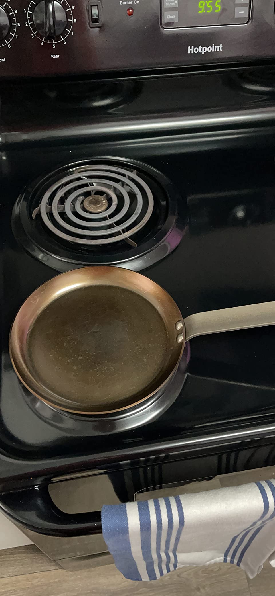 Mauviel M'Steel Black Carbon Natural Nonstick Crepe Pan With Iron Handle, 7.9-in, Suitable For All Cooking Surfaces, Made in France customer photo 2