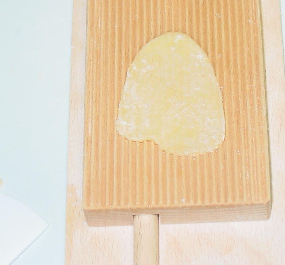 Eppicotispai Garganelli and Gnocchi Stripper with Paddle, Natural Beechwood, Brown customer photo 1