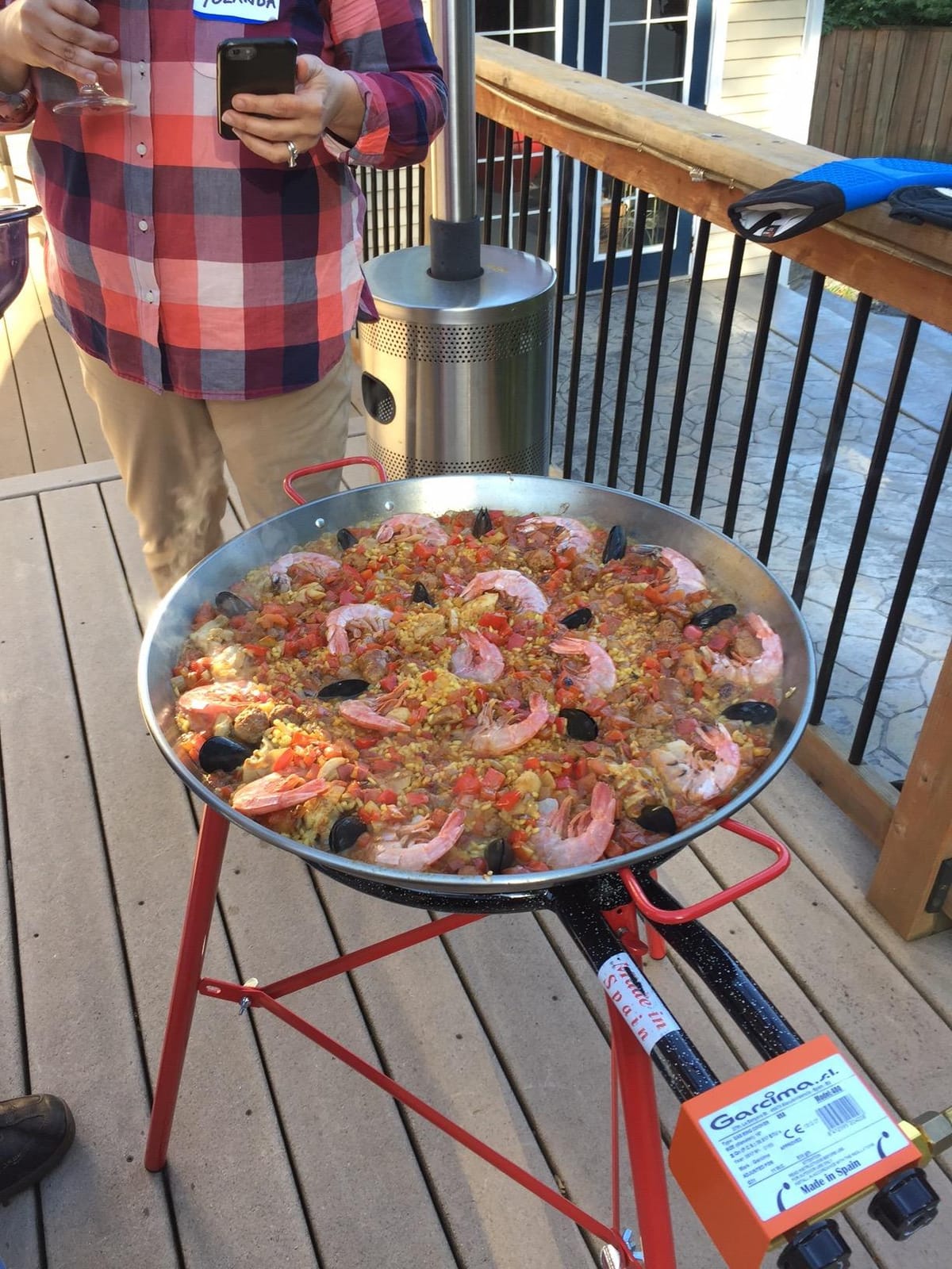 Garcima Tabarca Paella Pan Set with Burner, 20 Inch Carbon Steel Outdoor Pan and Reinforced Legs Imported from Spain (14 Servings) customer photo 2