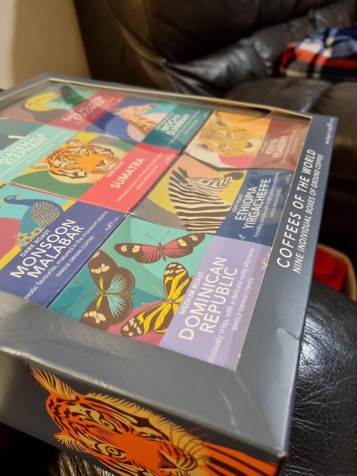 Whittard of Chelsea - Coffees of the World - Coffee Sampler Gift Box Set, 100% Arabica, Multiple Roast Types (9 Individually Wrapped Ground Coffees, 1 Box) customer photo 2