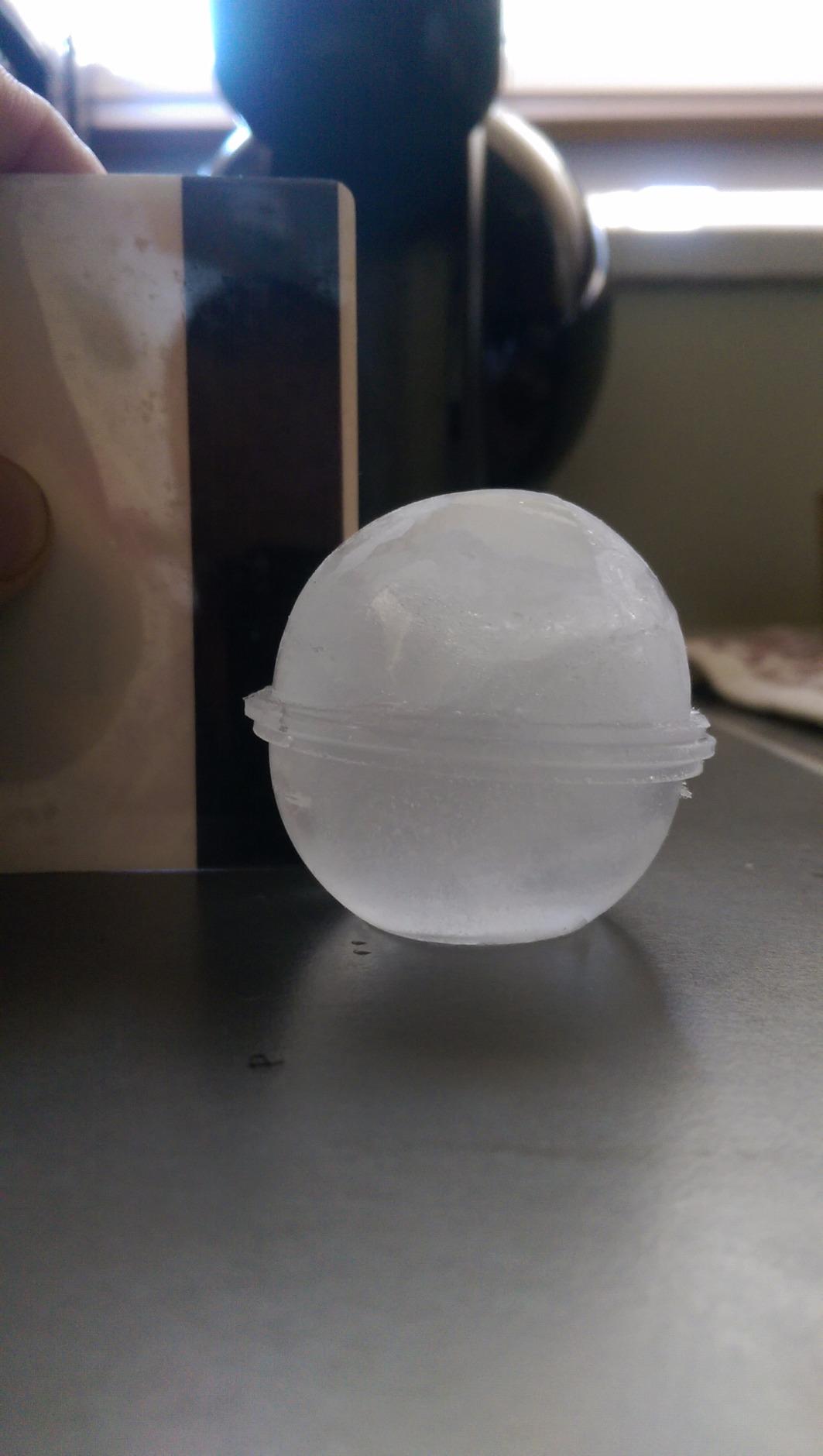 Housewares Solutions Froz Ice Ball Maker – Novelty Food-Grade Silicone Ice Mold Tray With 4 X 4.5cm Ball Capacity customer photo 2