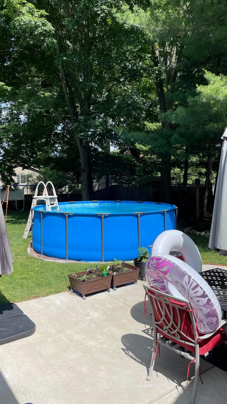Bestway Steel Pro MAX 15' x 48 Above Ground Swimming Pool, Pool Only, Blue | Round Durable Metal Frame Pool, Outdoor Backyard Water Activity - Includes Puncture-Resistant Liner, No-Tool Setup customer photo 1