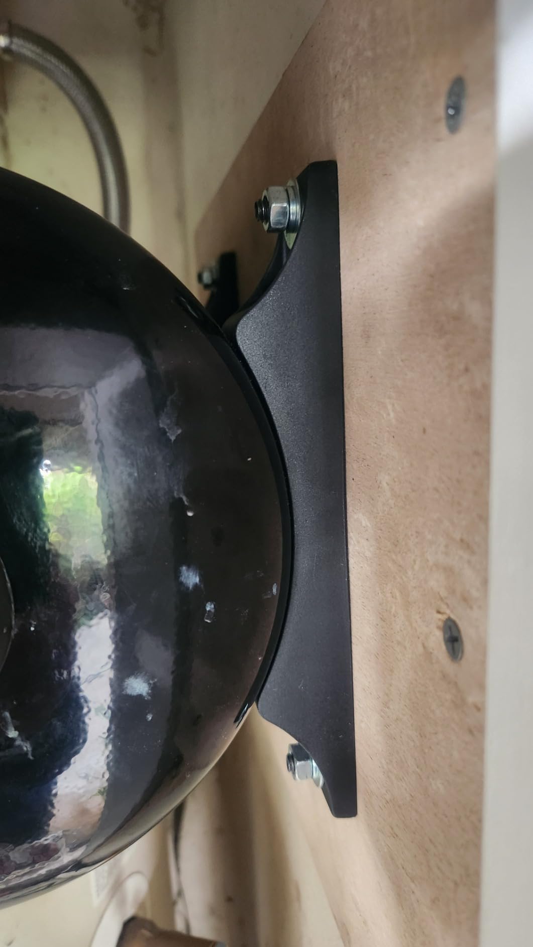 2 Gallon Accumulator Expansion Tank With Wall Mount Bracket 1/2