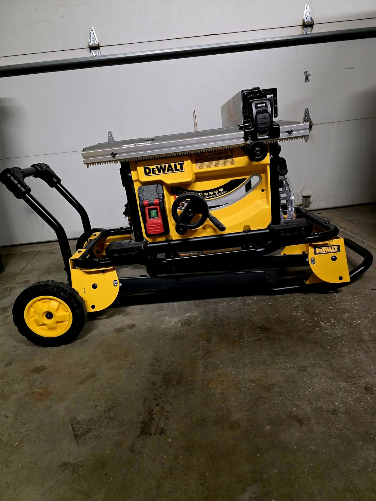 DEWALT DWE74911 Rolling Table Saw Stand customer photo 2