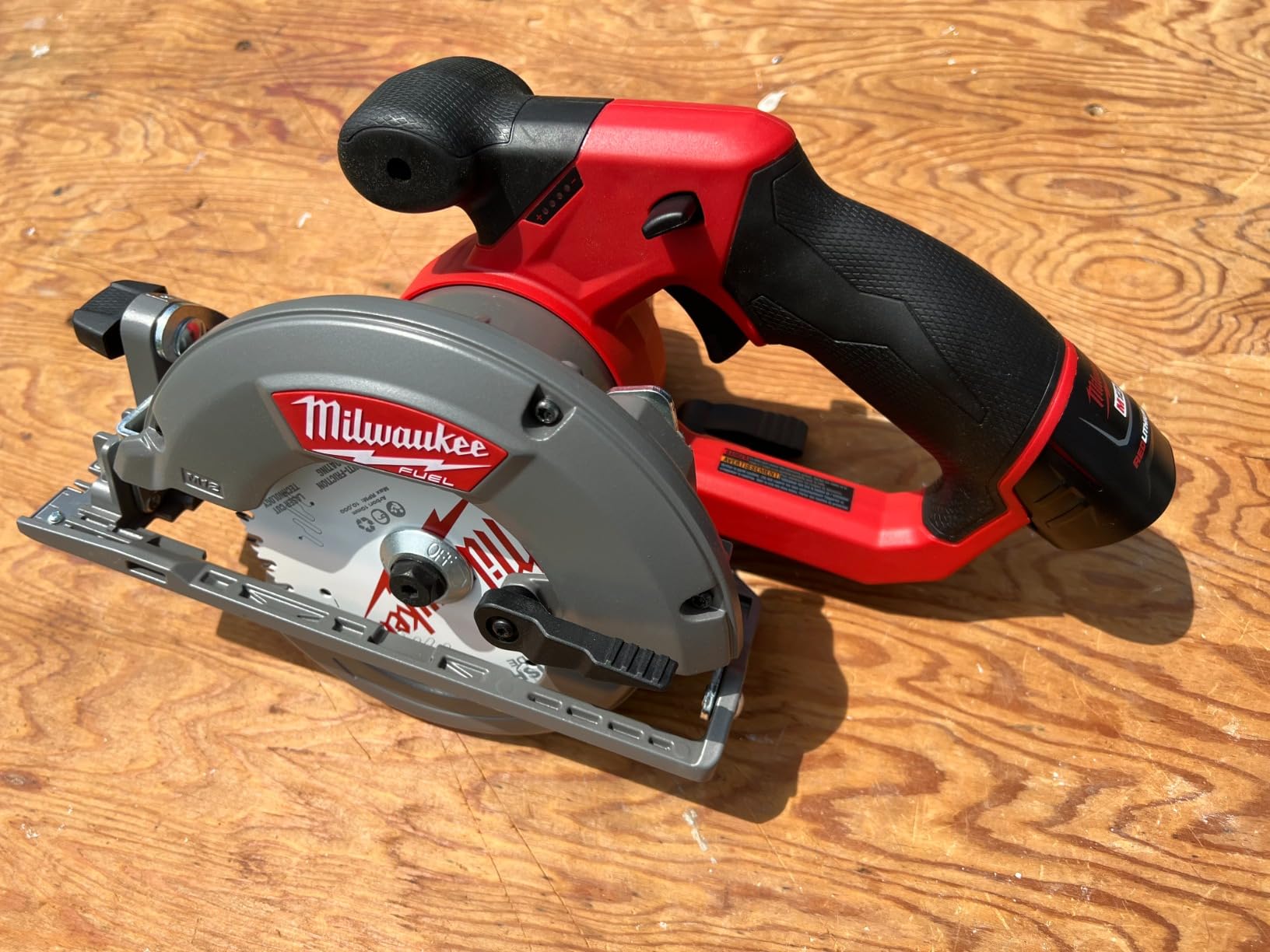 Milwaukee 2530-20 M12 Fuel 5-3/8