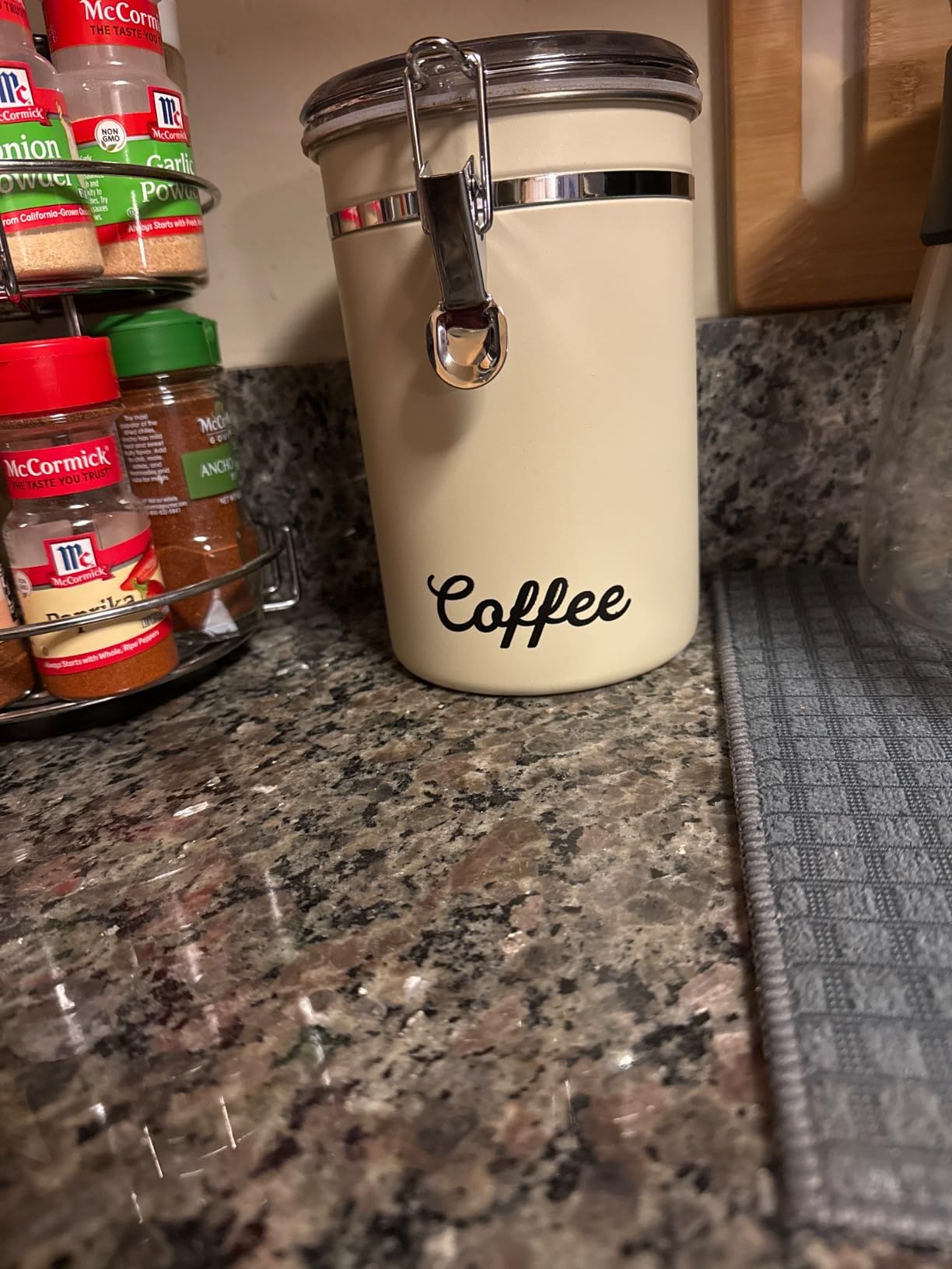 Oggi Stainless Steel Coffee Canister 62 fl oz - Airtight Clamp Lid, Clear See-Thru Top customer photo 2