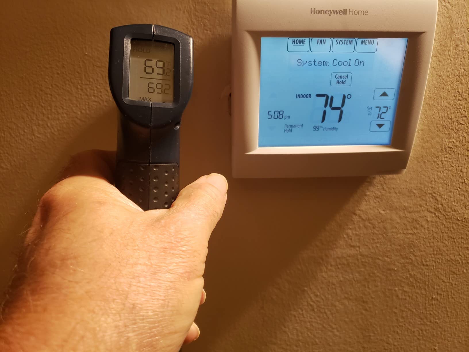 Honeywell TH8321WF1001 Touchscreen Thermostat Wifi Vision Pro 8000 with Stages upto 3 Heat / 2 Cool customer photo 2