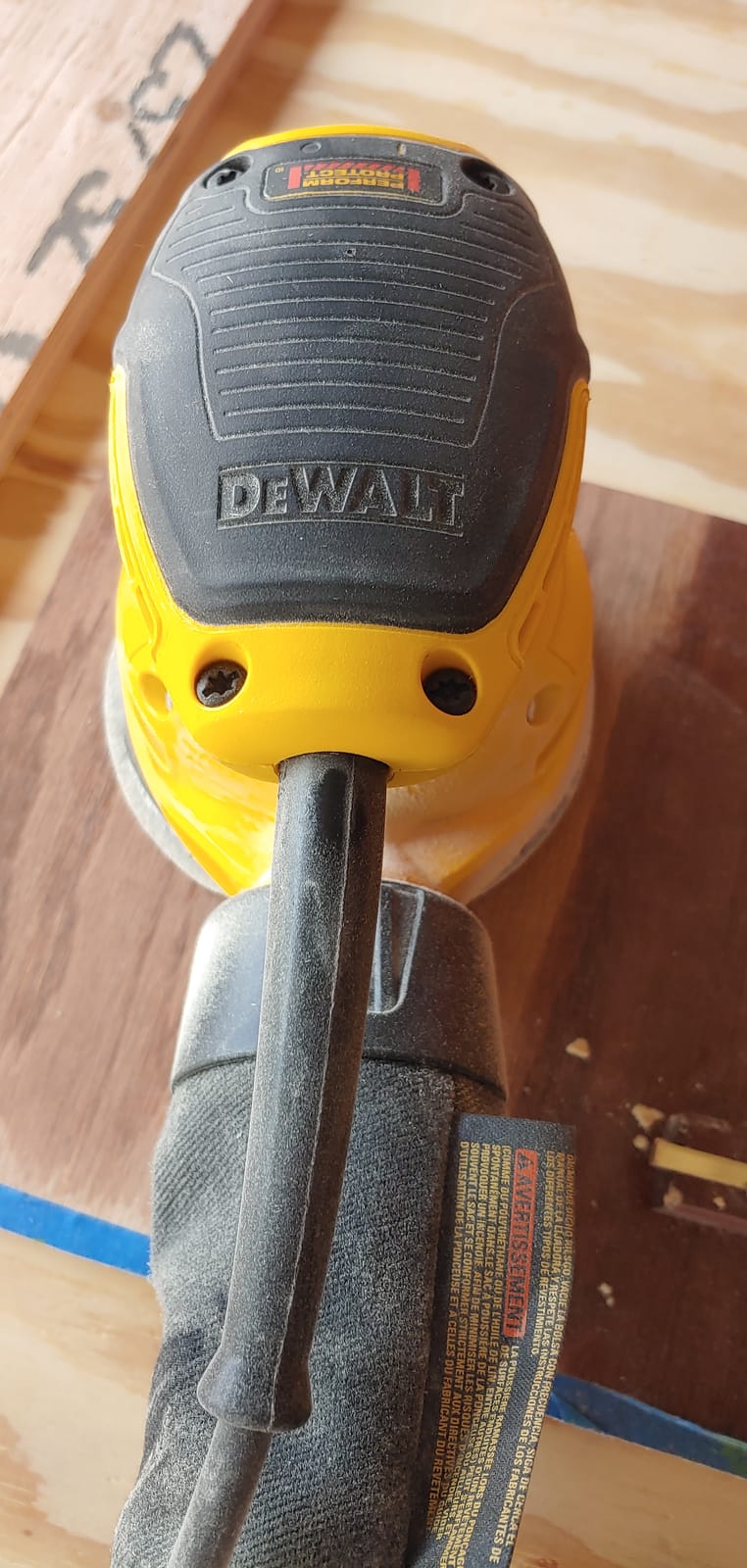 DEWALT Orbital Sander, 5 Inch Palm Sander Tool, 12,000 OPM (DWE6421) customer photo 2
