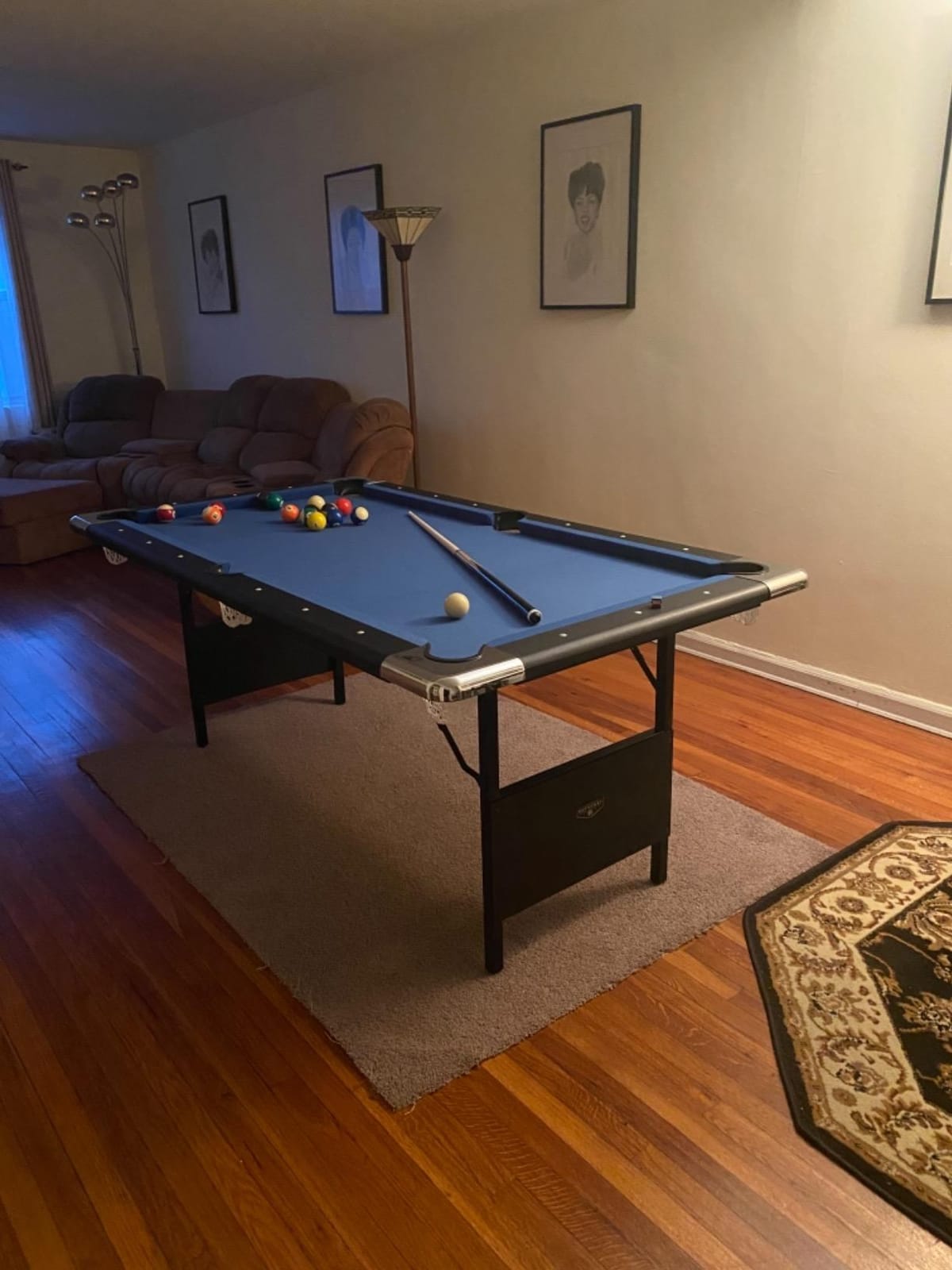 Hathaway Fairmont Folding Pool Table for Family & Home Use Includes Full Set of Billiard Balls, Cues, Chalk, Triangle and Carrying Bag, Portable Space-Saving Table customer photo 2