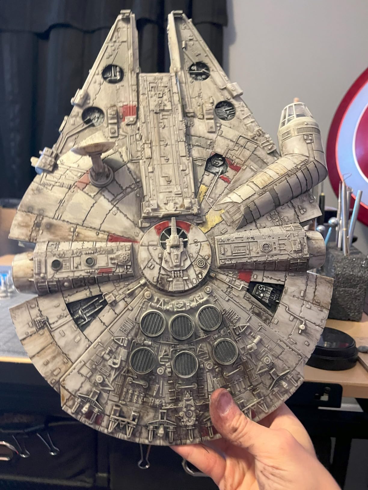 Revell SnapTite MAX Star Wars Episode VII Millennium Falcon Model Kit customer photo 1