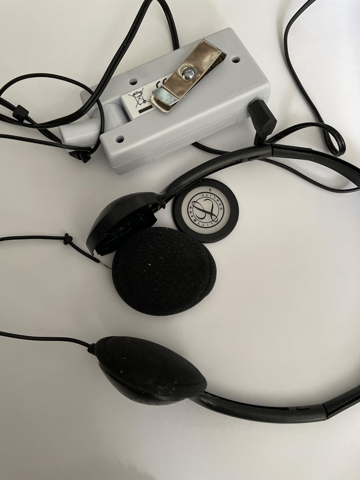 SuperEar SE5000 Hearing Amplifier for Seniors, Sound Amplifier, Headphones customer photo 1
