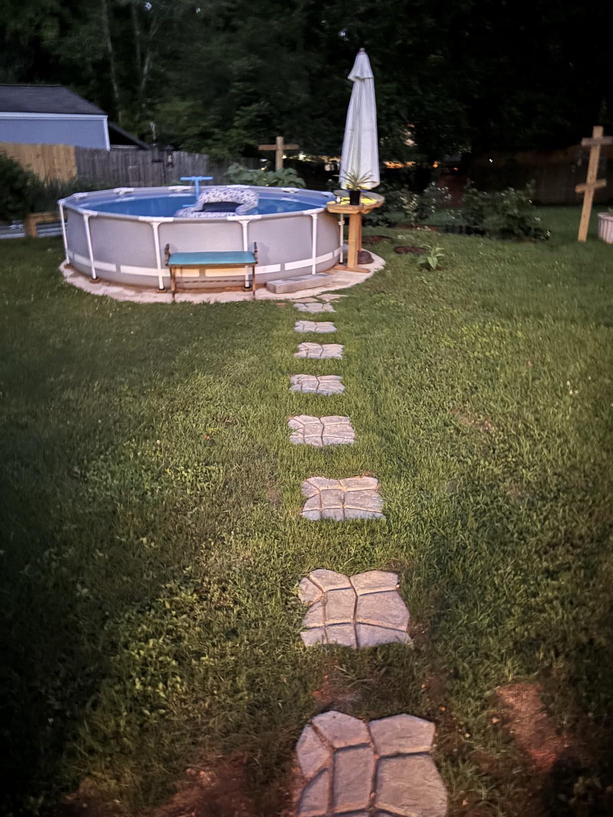 Walk Maker, Pathmate Stone Moldings Paving Pavement Concrete Molds Stepping Stone Paver Walk Way Mold for Patio, Lawn & Garden(Big Size:16.9 x 16.9 x 1.6 inch) customer photo 2