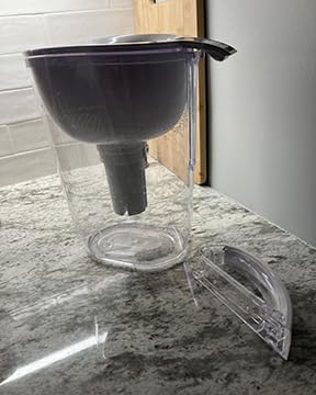 Brita Large 10 Cup Water Filter Pitcher, Includes 1 Filter, Bright White | WQA and NSF/ANSI Certified, Reduces Chlorine, Copper, Mercury & Cadmium, Lasts 2 Months customer photo 1