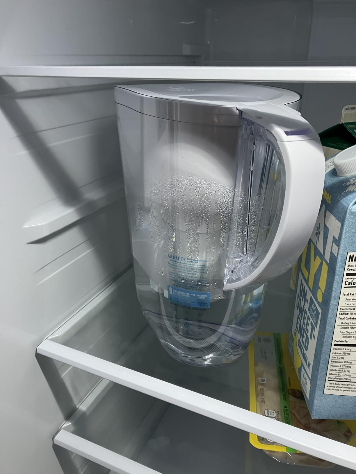 Brita Large 10 Cup Water Filter Pitcher, Includes 1 Filter, Bright White | WQA and NSF/ANSI Certified, Reduces Chlorine, Copper, Mercury & Cadmium, Lasts 2 Months customer photo 2
